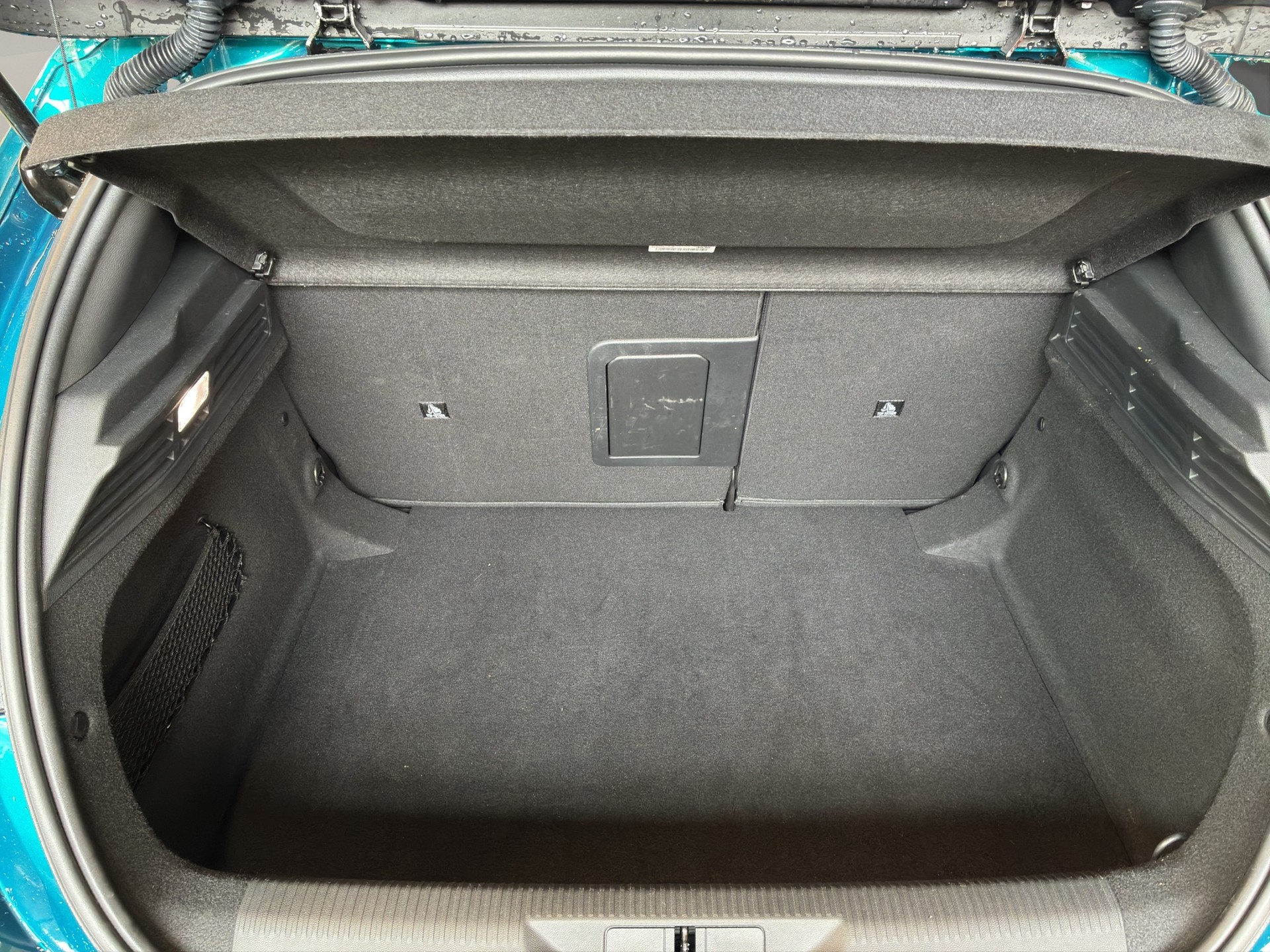 PEUGEOT 308 1.2 HEV 136 GT-image-10