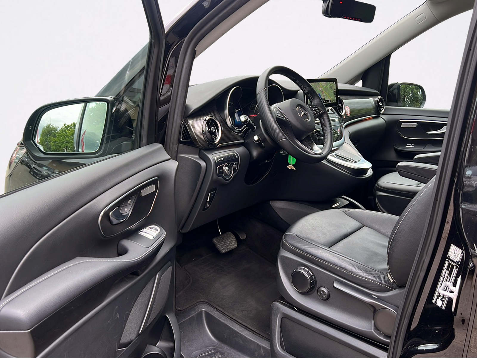 MERCEDES-BENZ V 250 d lang Avantgarde 4Matic G-Tronic-image-9