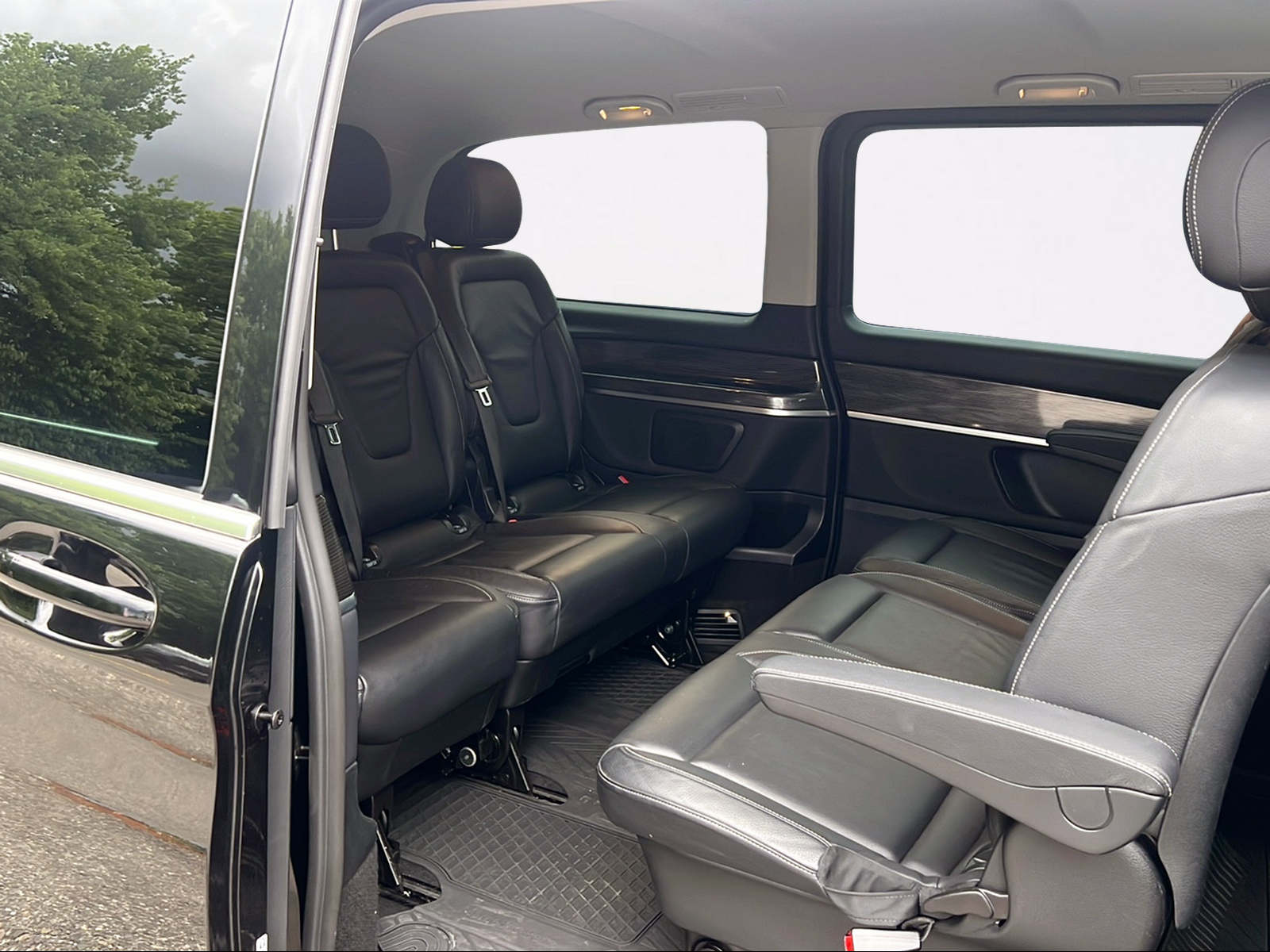 MERCEDES-BENZ V 250 d lang Avantgarde 4Matic G-Tronic-image-5