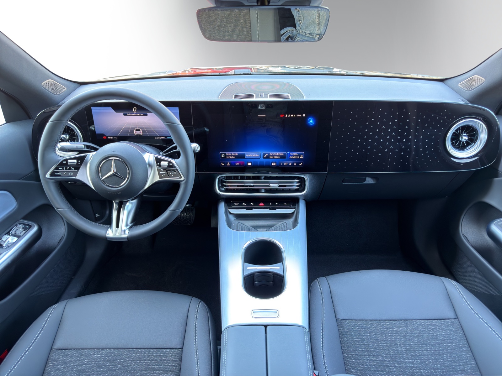 MERCEDES-BENZ CLA 180 8G-DCT-image-11