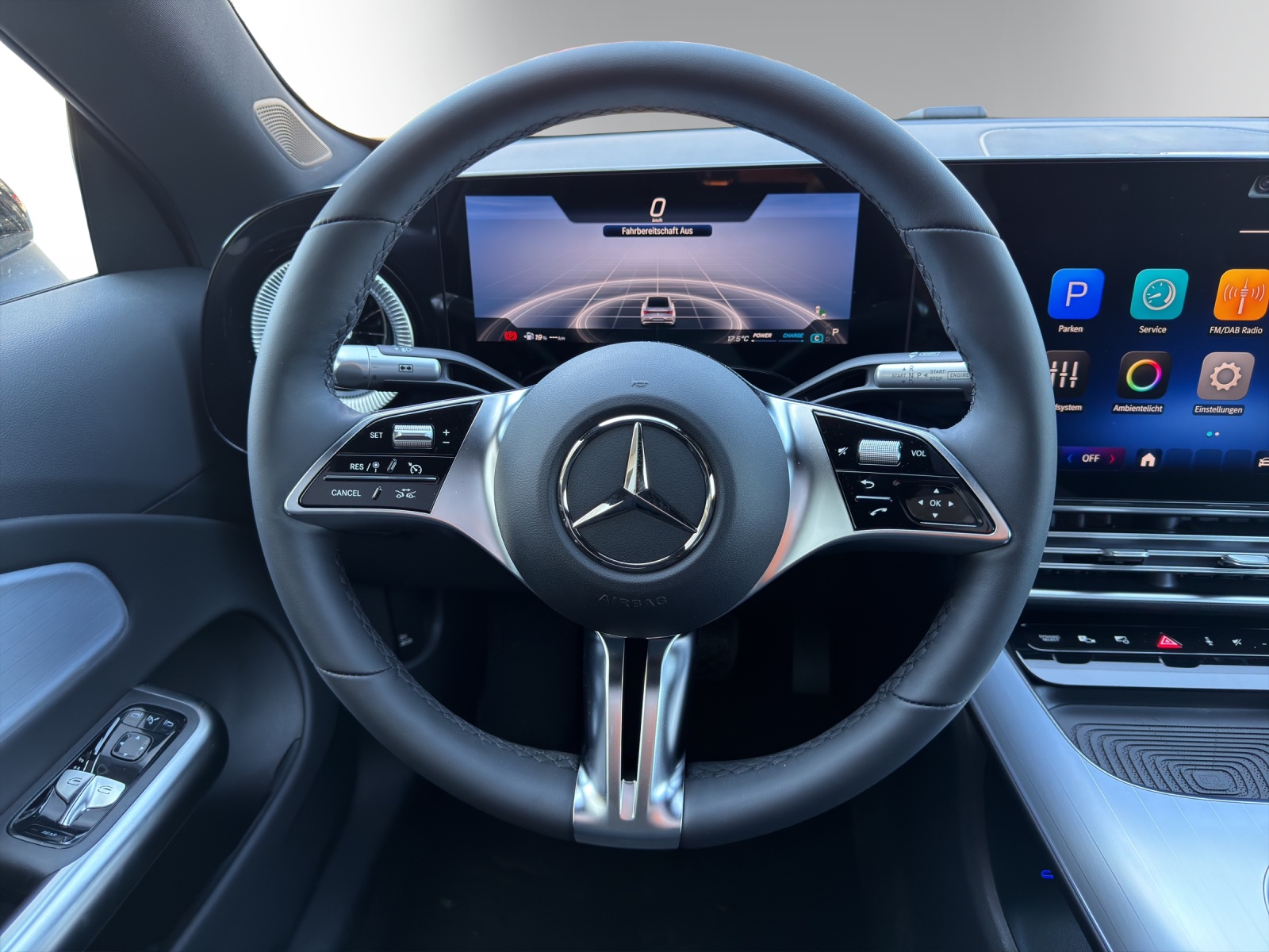 MERCEDES-BENZ CLA 180 8G-DCT-image-13