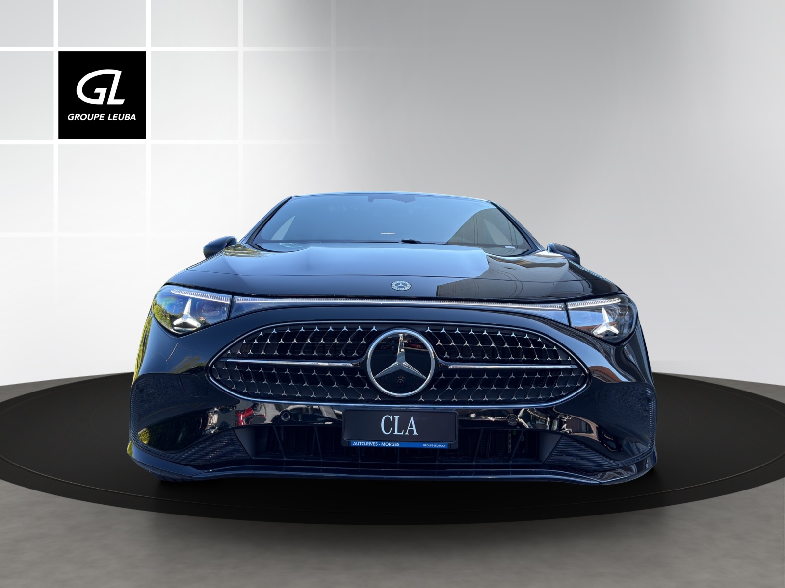 MERCEDES-BENZ CLA 180 8G-DCT-showroom-element-1