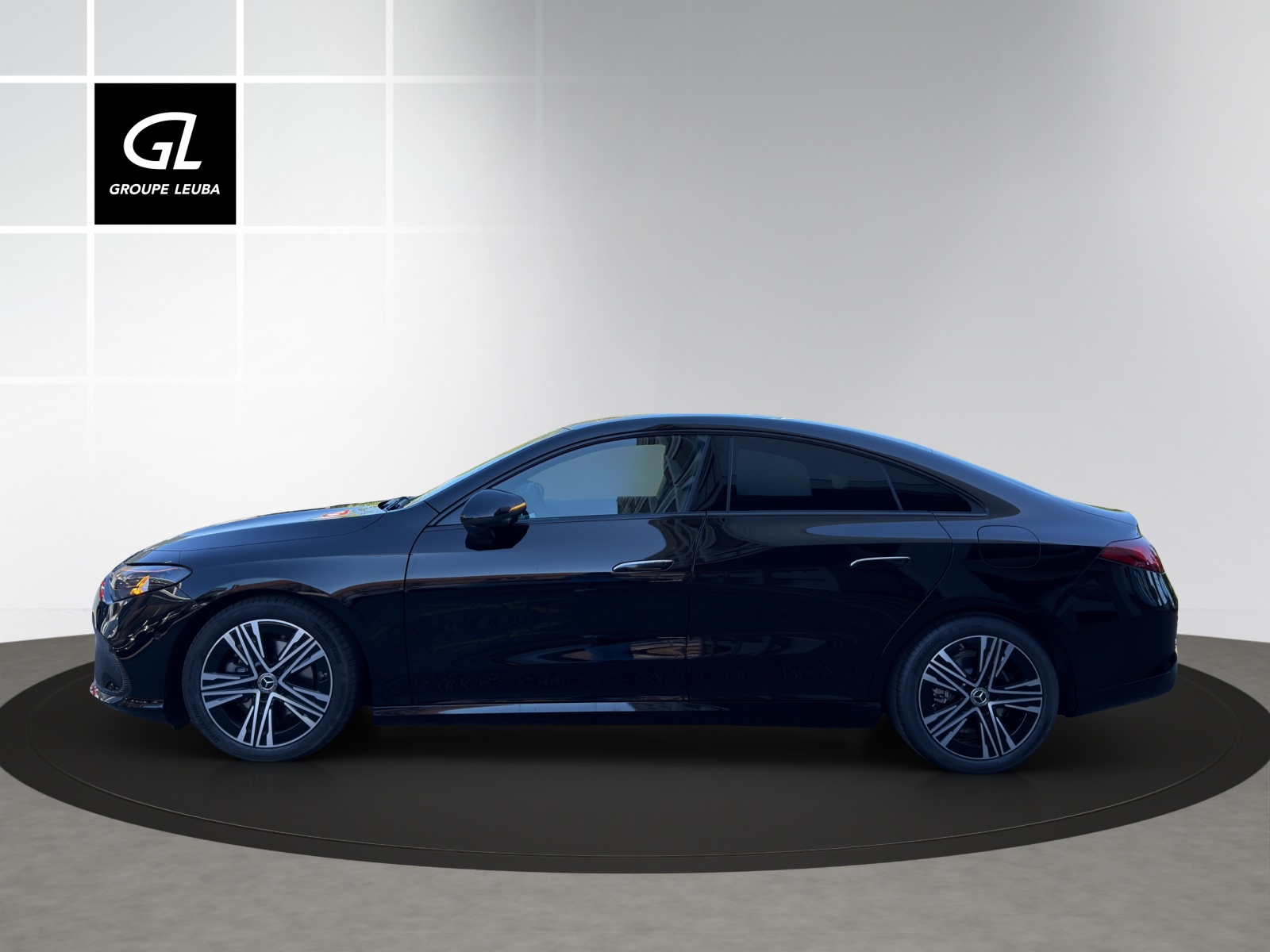 MERCEDES-BENZ CLA 180 8G-DCT-showroom-element-2