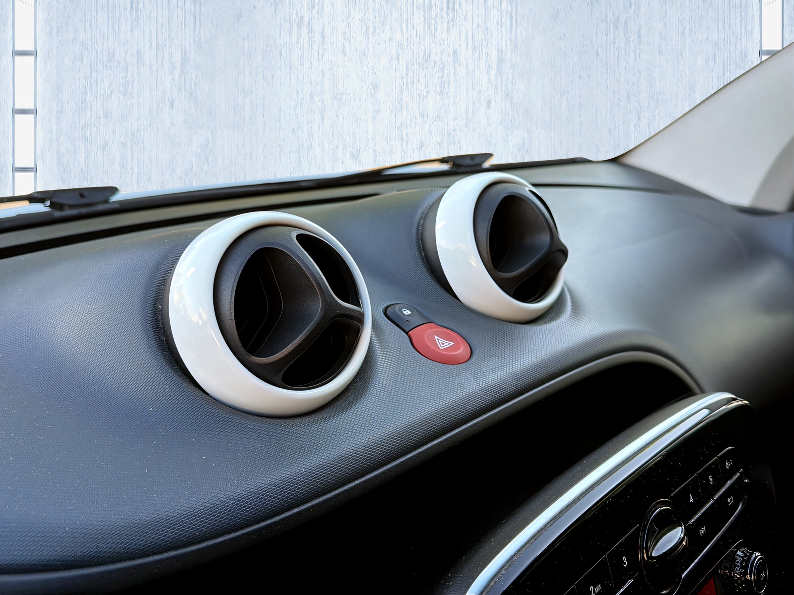 SMART fortwo-image-20