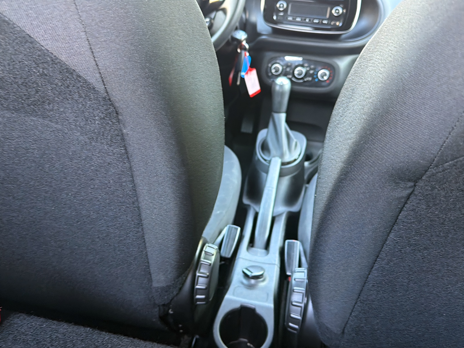 SMART fortwo-image-16