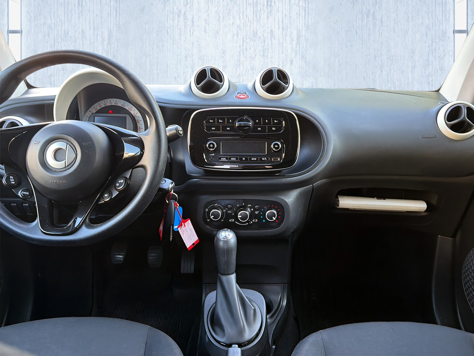 SMART fortwo-image-14