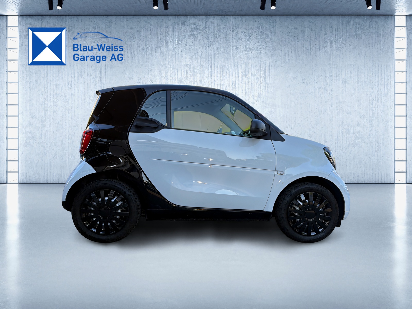 SMART fortwo-showroom-element-3