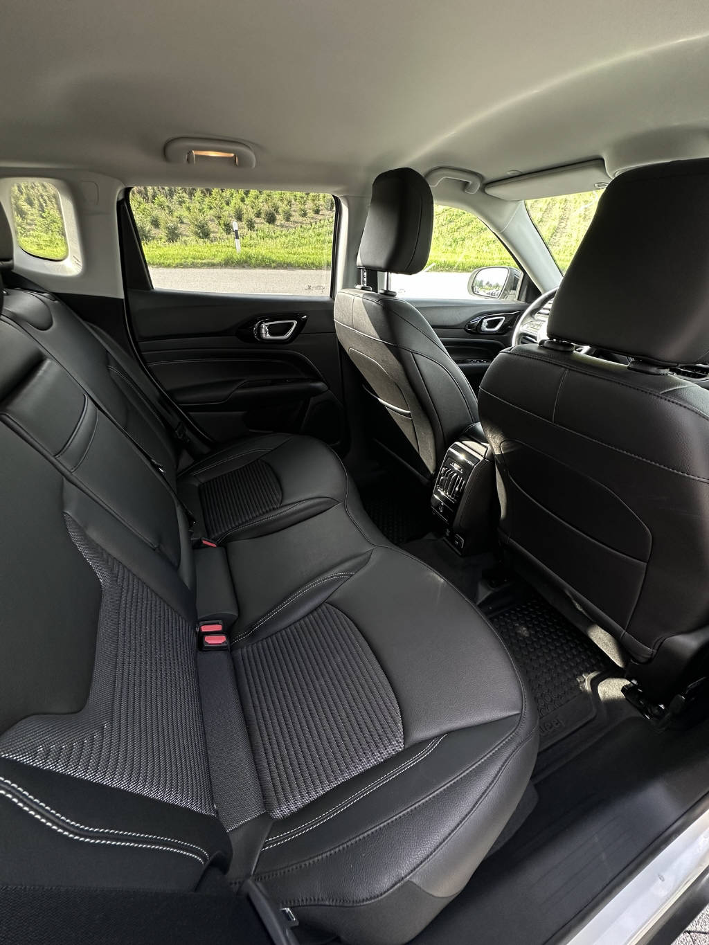 JEEP Compass 1.3 Limited 4xe-image-11