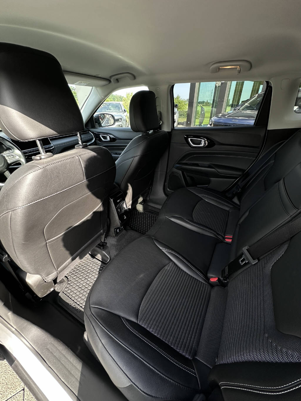 JEEP Compass 1.3 Limited 4xe-image-8