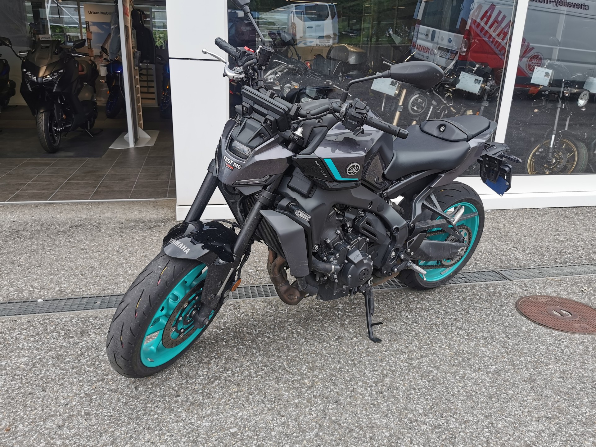 YAMAHA MT-09-image-1