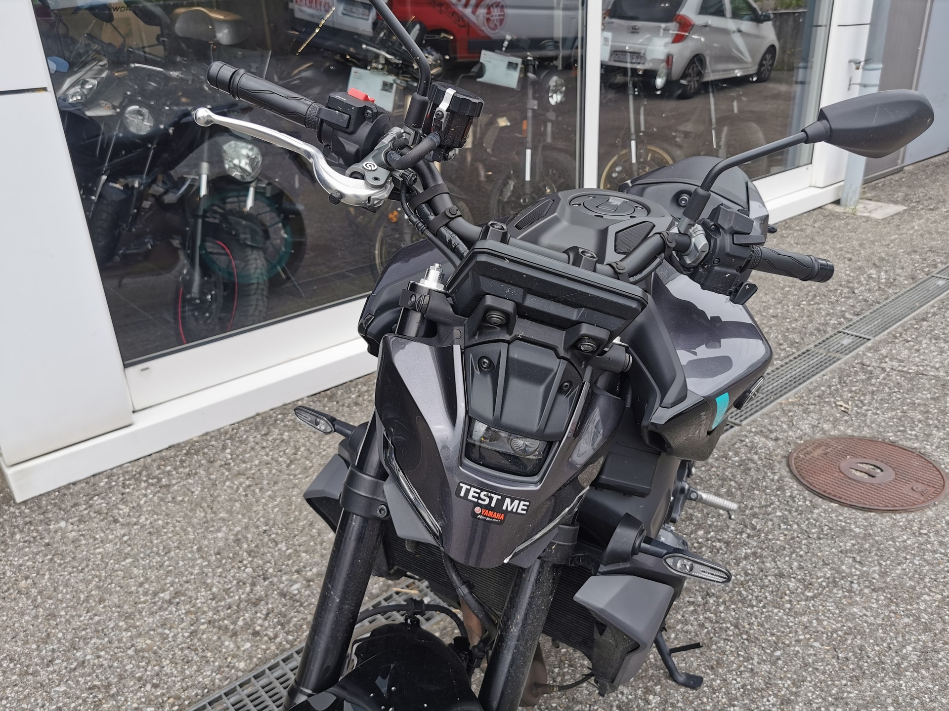 YAMAHA MT-09-image-2