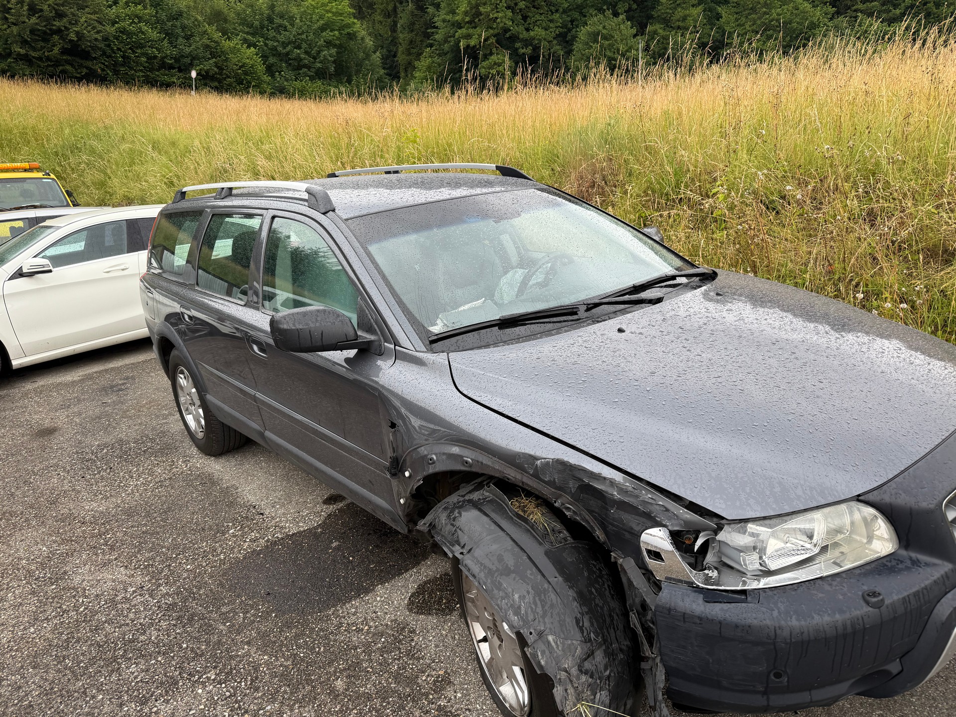 VOLVO XC70 2.5T AWD Kinetic-image-2