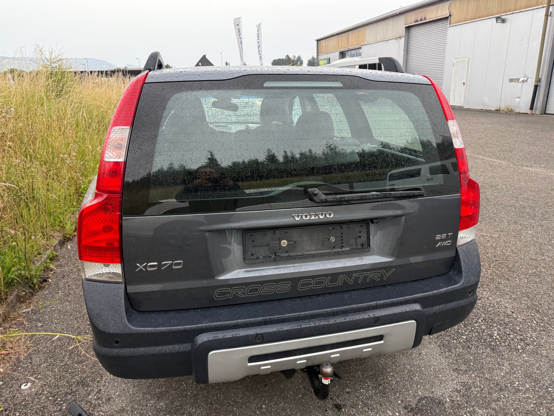 VOLVO XC70 2.5T AWD Kinetic-image-1