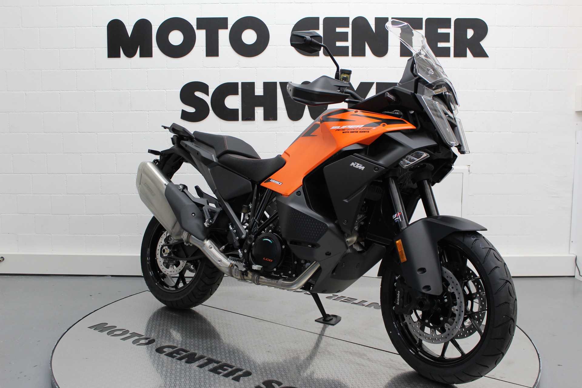 KTM 1390 Super Adventure S-image-1