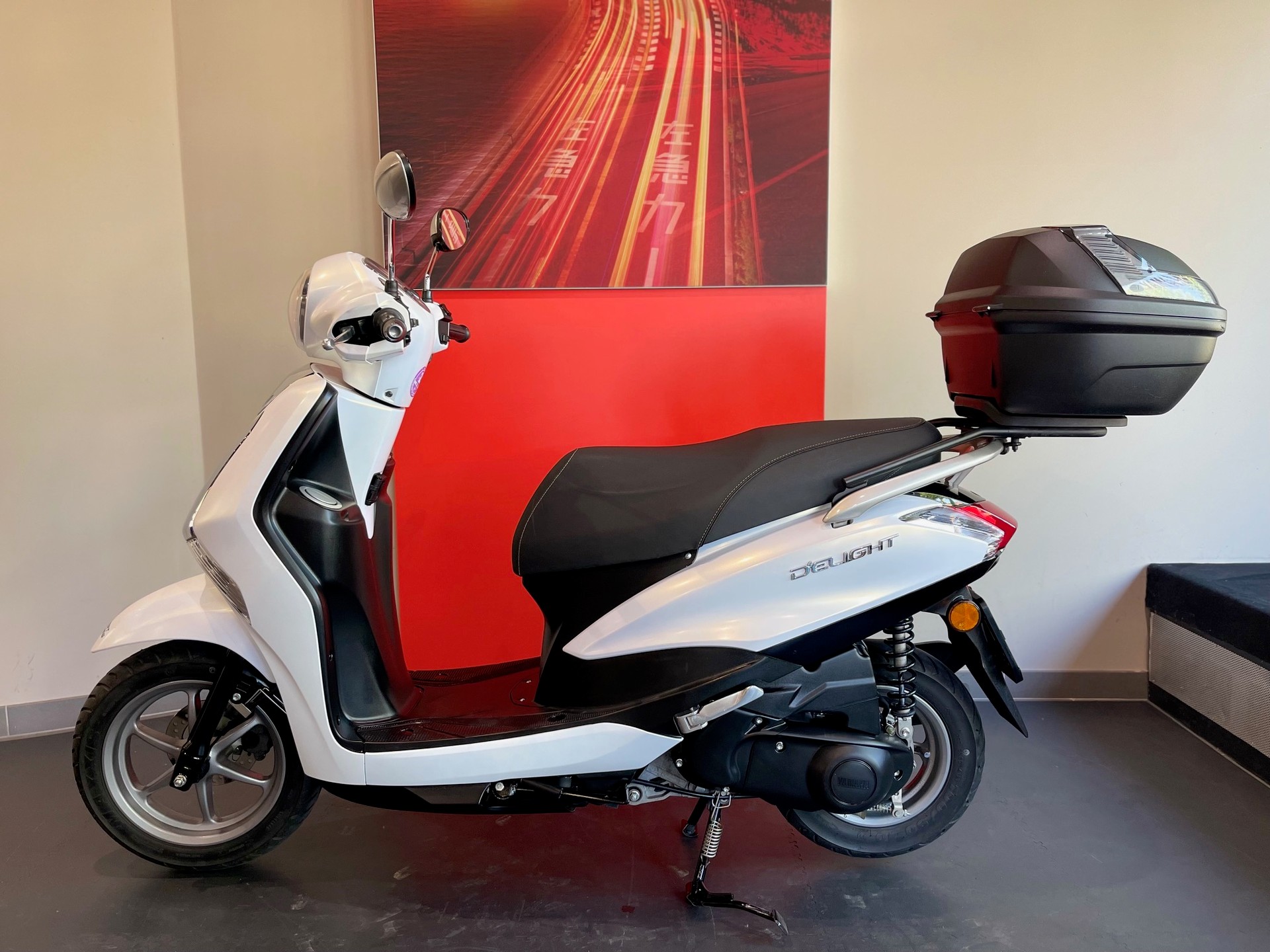 YAMAHA D'elight LTS 125-image-4
