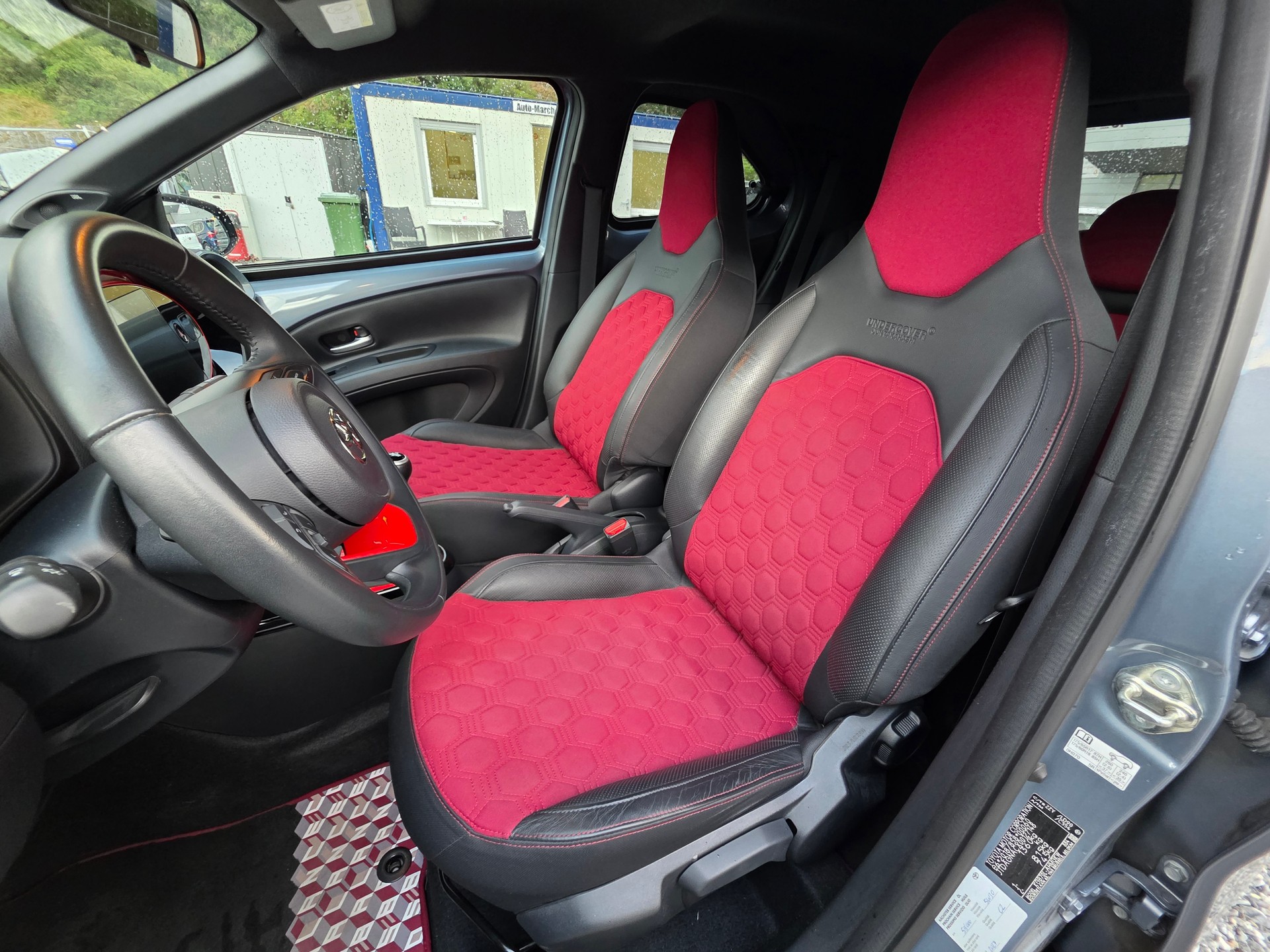 TOYOTA Aygo X 1.0 VVT-i Undercover-image-8