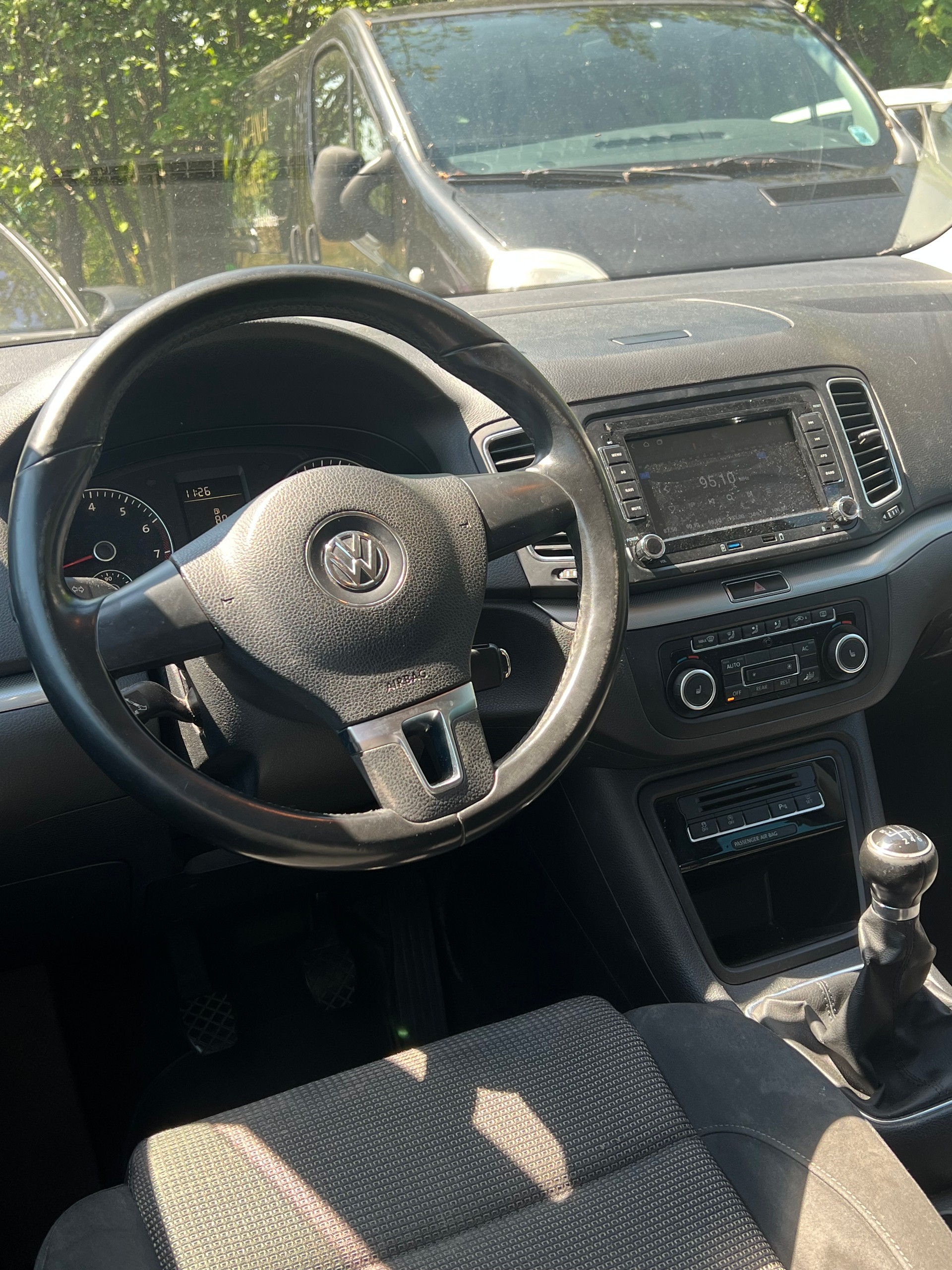 VW Sharan 1.4 TSI BlueMotion Technology Highline-image-6