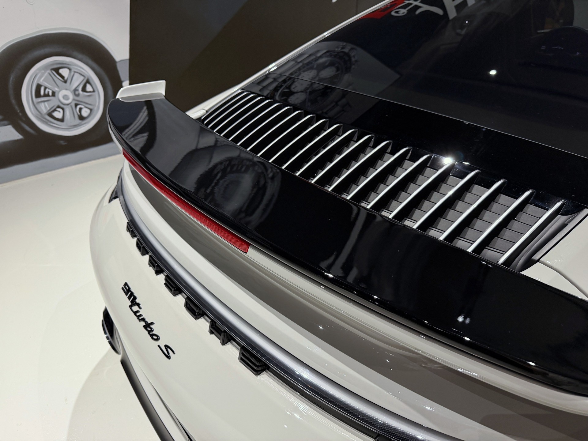 PORSCHE 911 Turbo S PDK-image-4