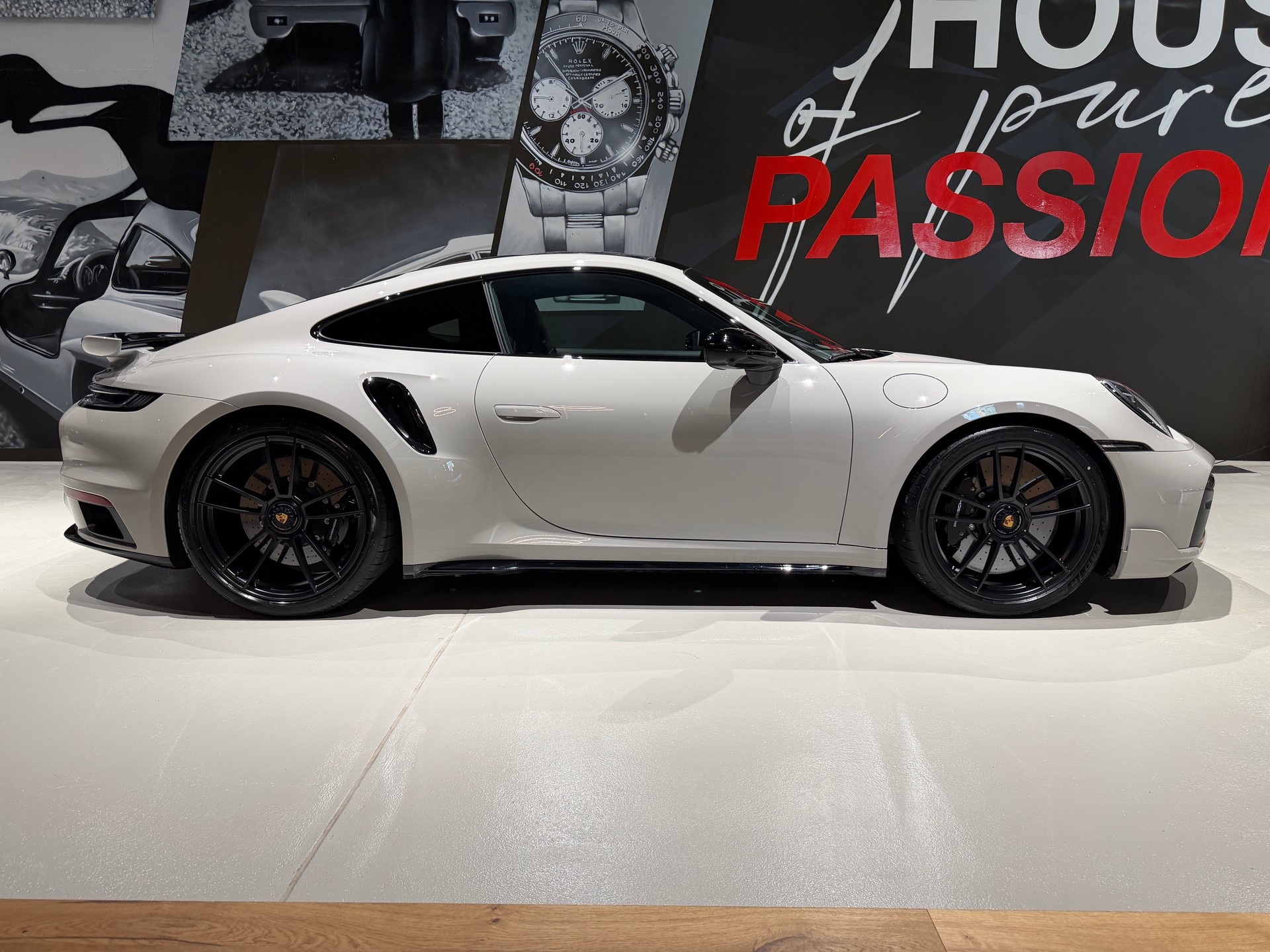 PORSCHE 911 Turbo S PDK-showroom-element-2