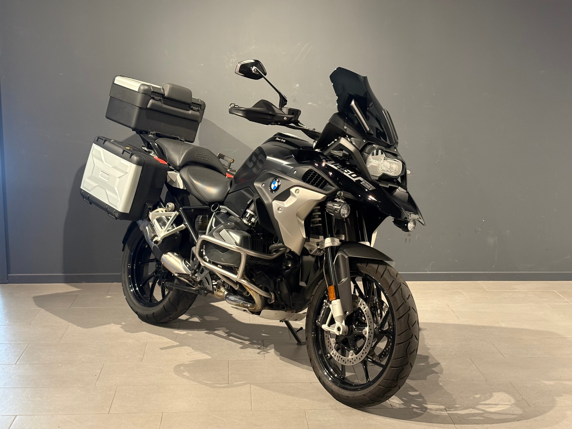 BMW R 1250 GS-showroom-element-1