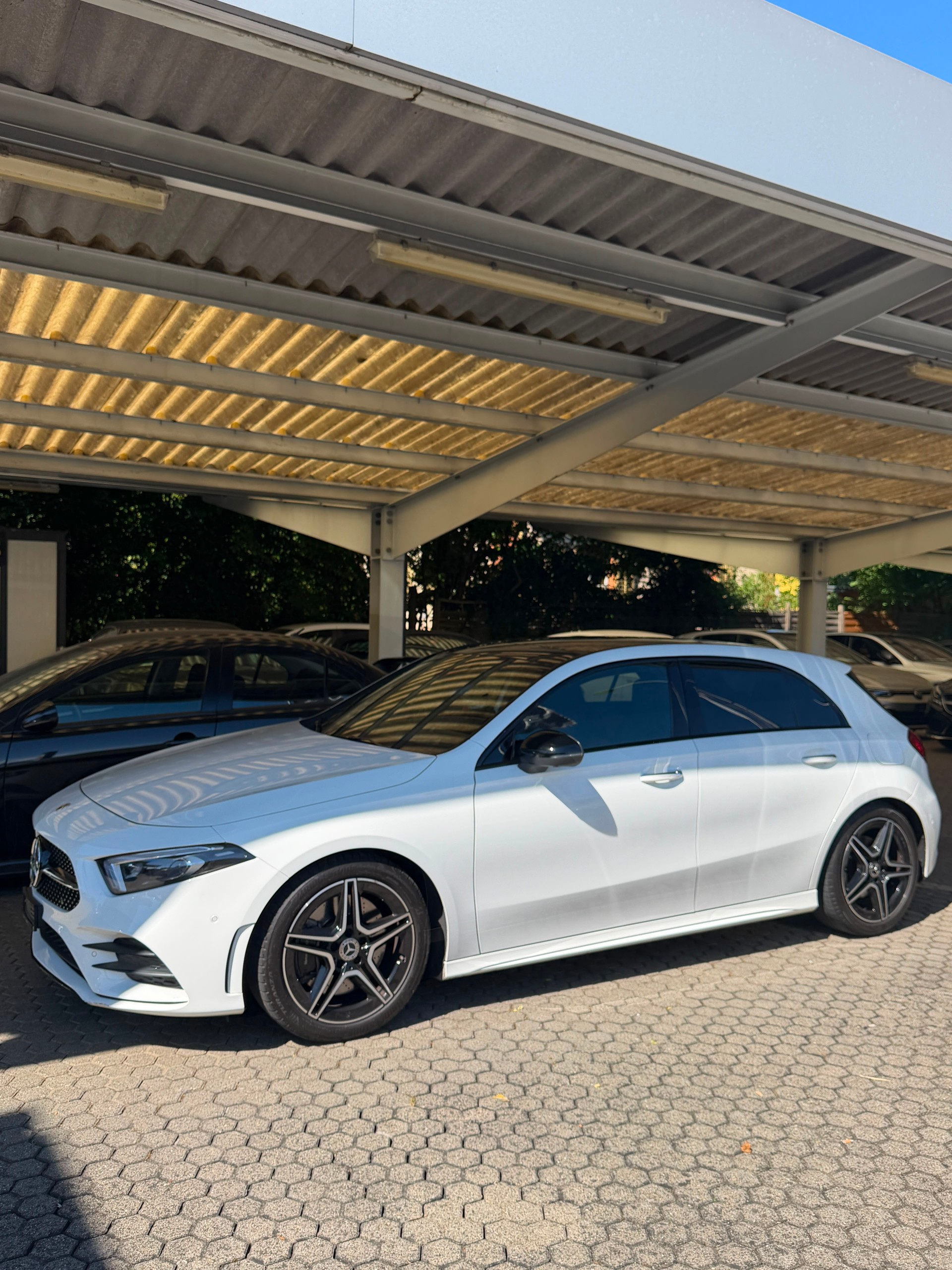 MERCEDES-BENZ A 250 4Matic AMG Line 4Matic 7G-DCT-image-5