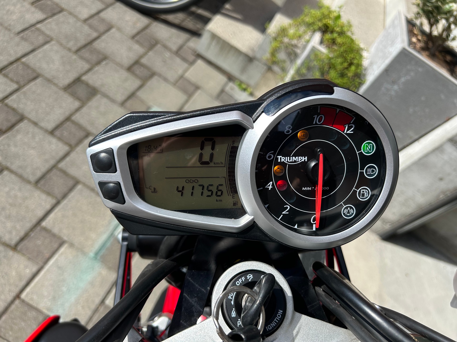 TRIUMPH Speed Triple 1050 ABS-image-3