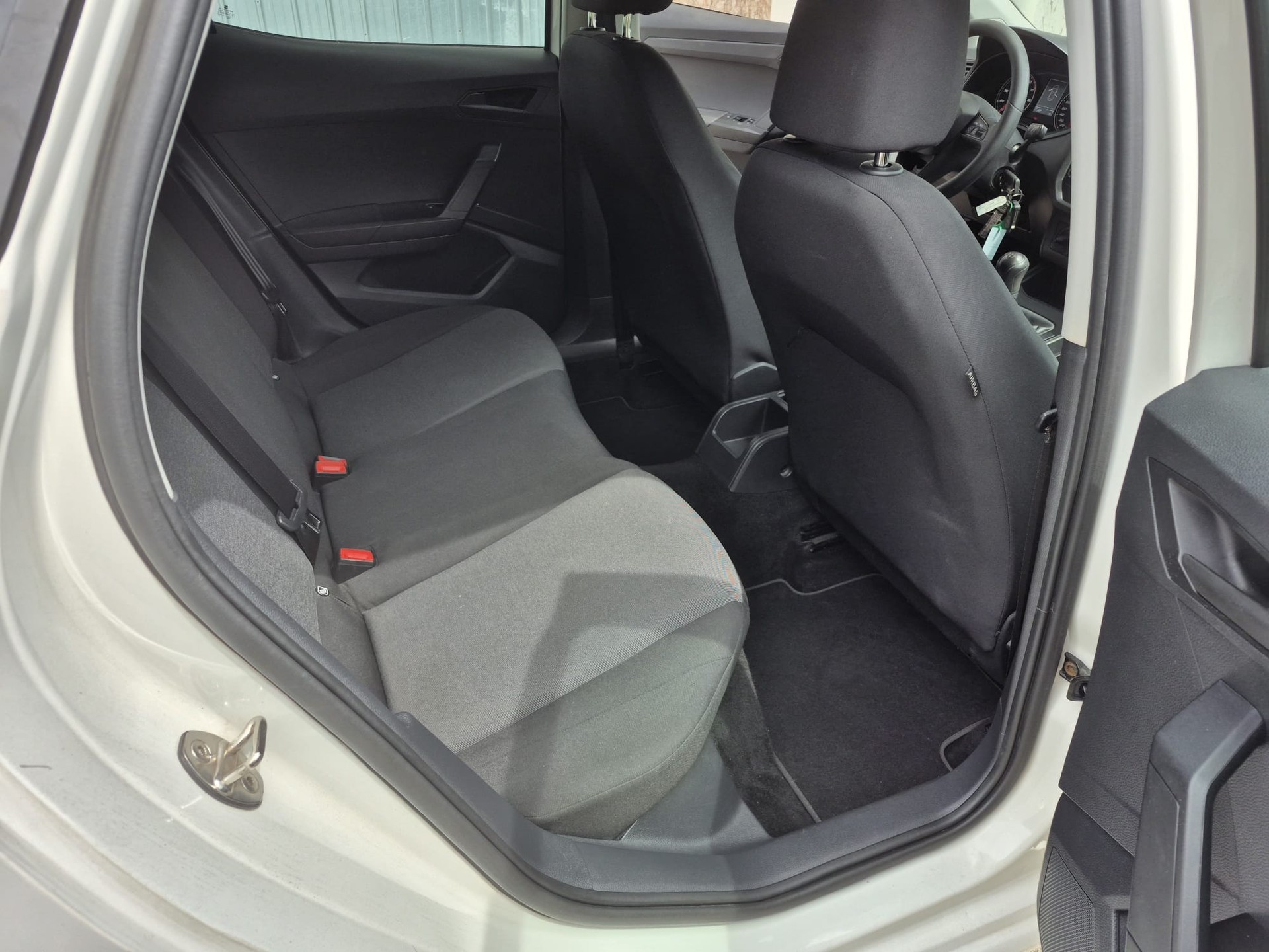 SEAT Ibiza 1.0 EcoTSI Reference-image-8