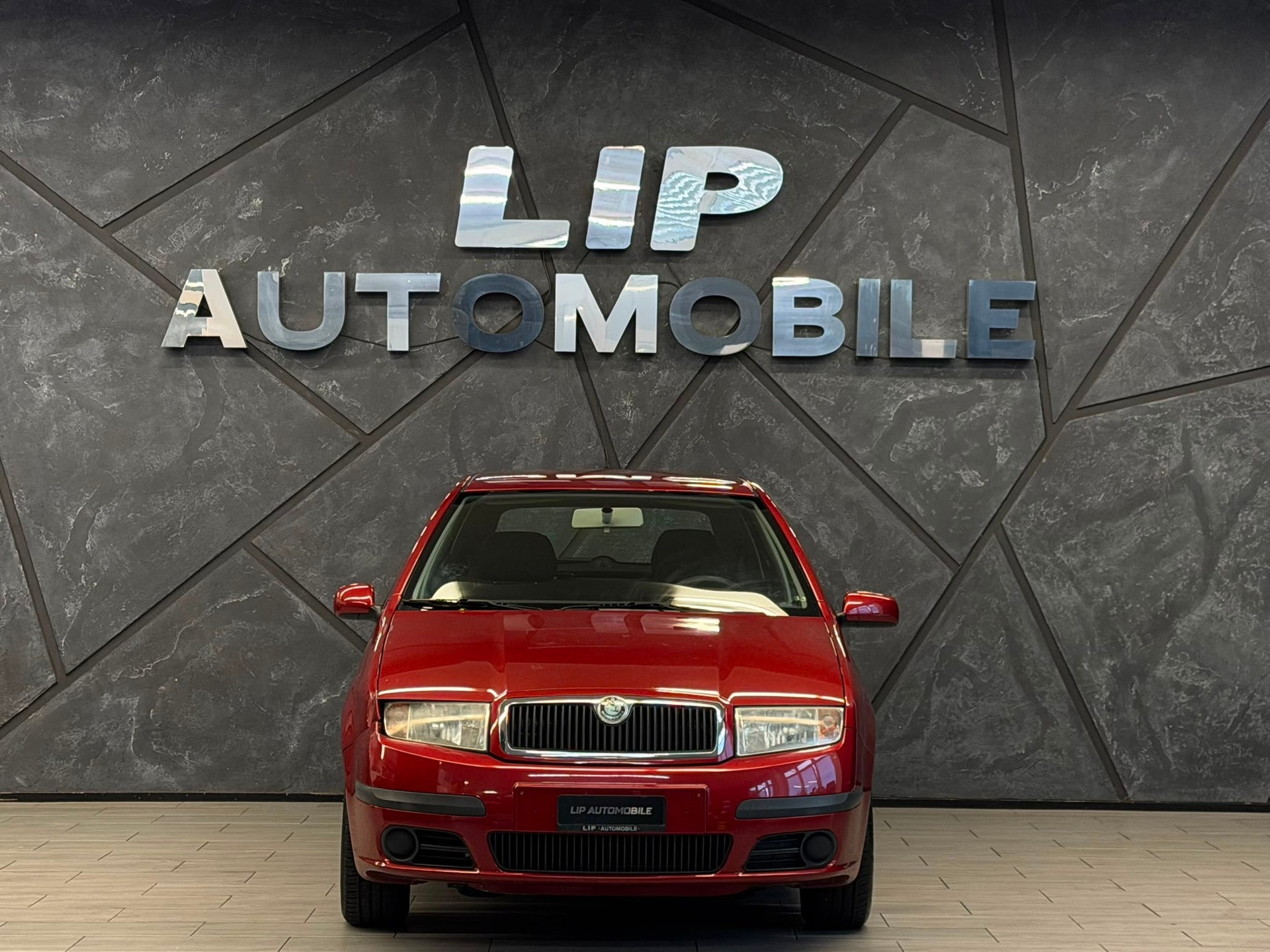 SKODA Fabia 1.4 16V Elegance-showroom-element-1