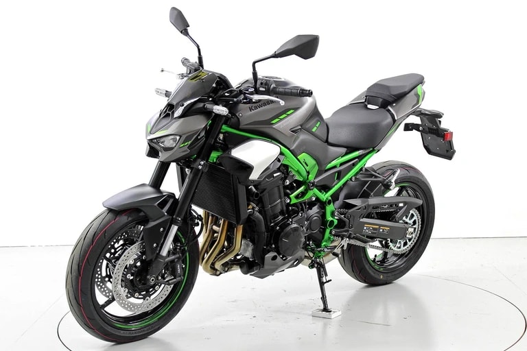 KAWASAKI Z 900-image-2