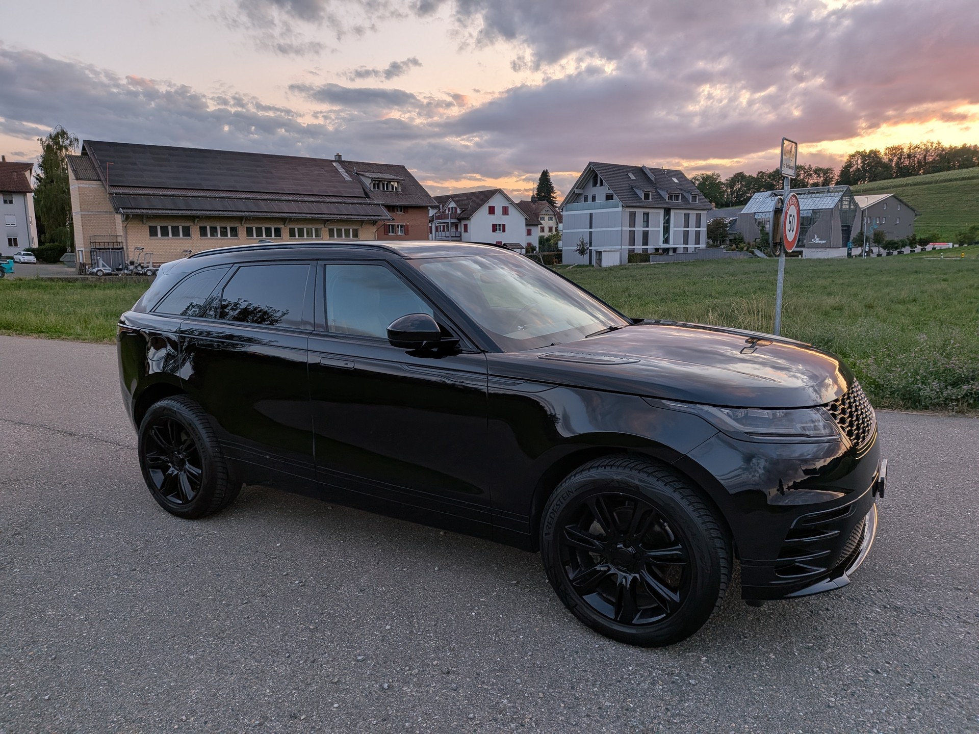 LAND ROVER Range Rover Velar R-Dynamic P 250 SE Automatic-showroom-element-3