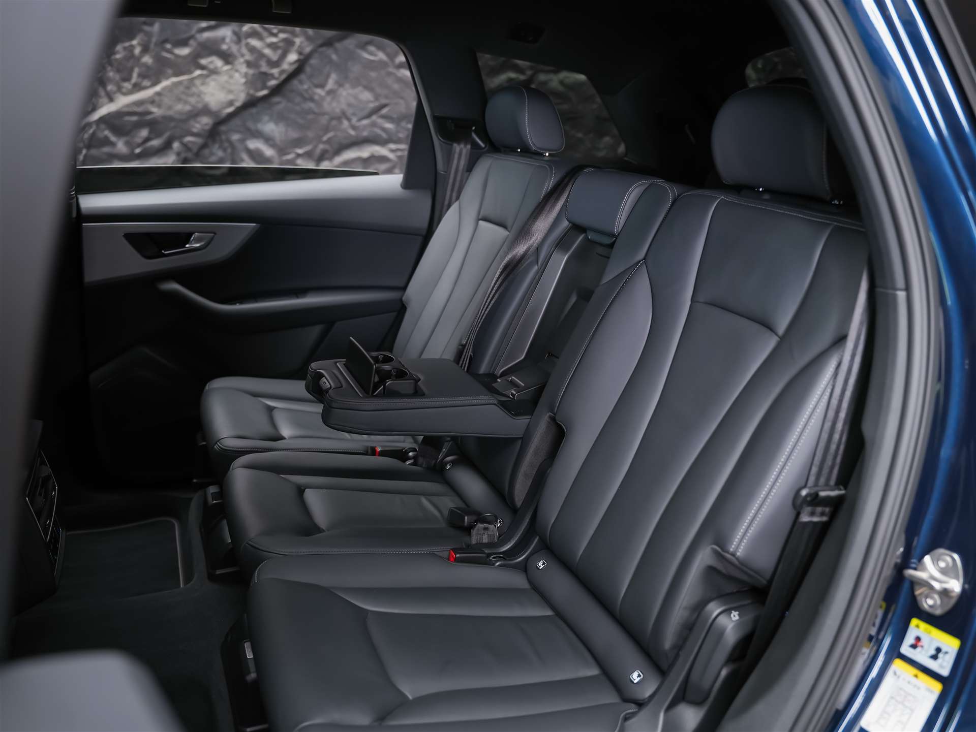 AUDI Q7 45 TDI quattro tiptronic *7 Plätzer*22" Felgen*Head Up*360° Kamera*-image-12