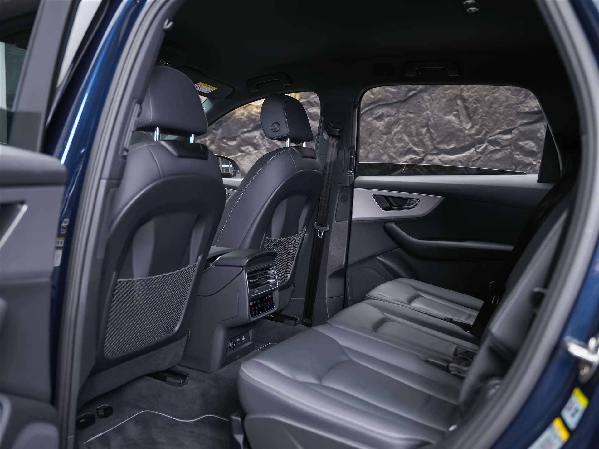 AUDI Q7 45 TDI quattro tiptronic *7 Plätzer*22" Felgen*Head Up*360° Kamera*-image-11
