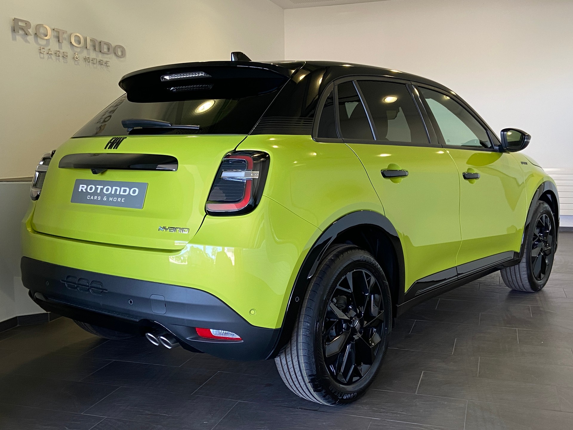 FIAT 600h Mild Hybrid Sport 145PS-showroom-element-1