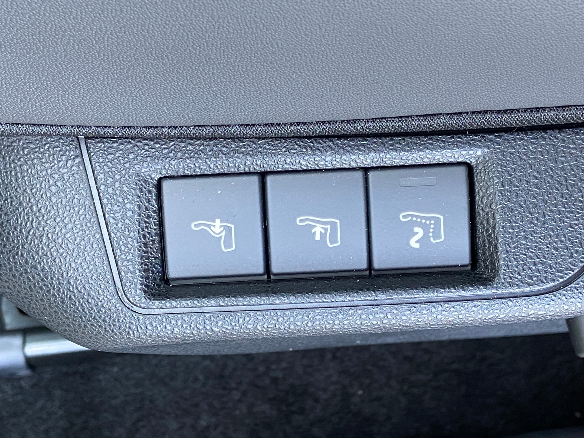 FIAT 600h Mild Hybrid Sport 145PS-image-7