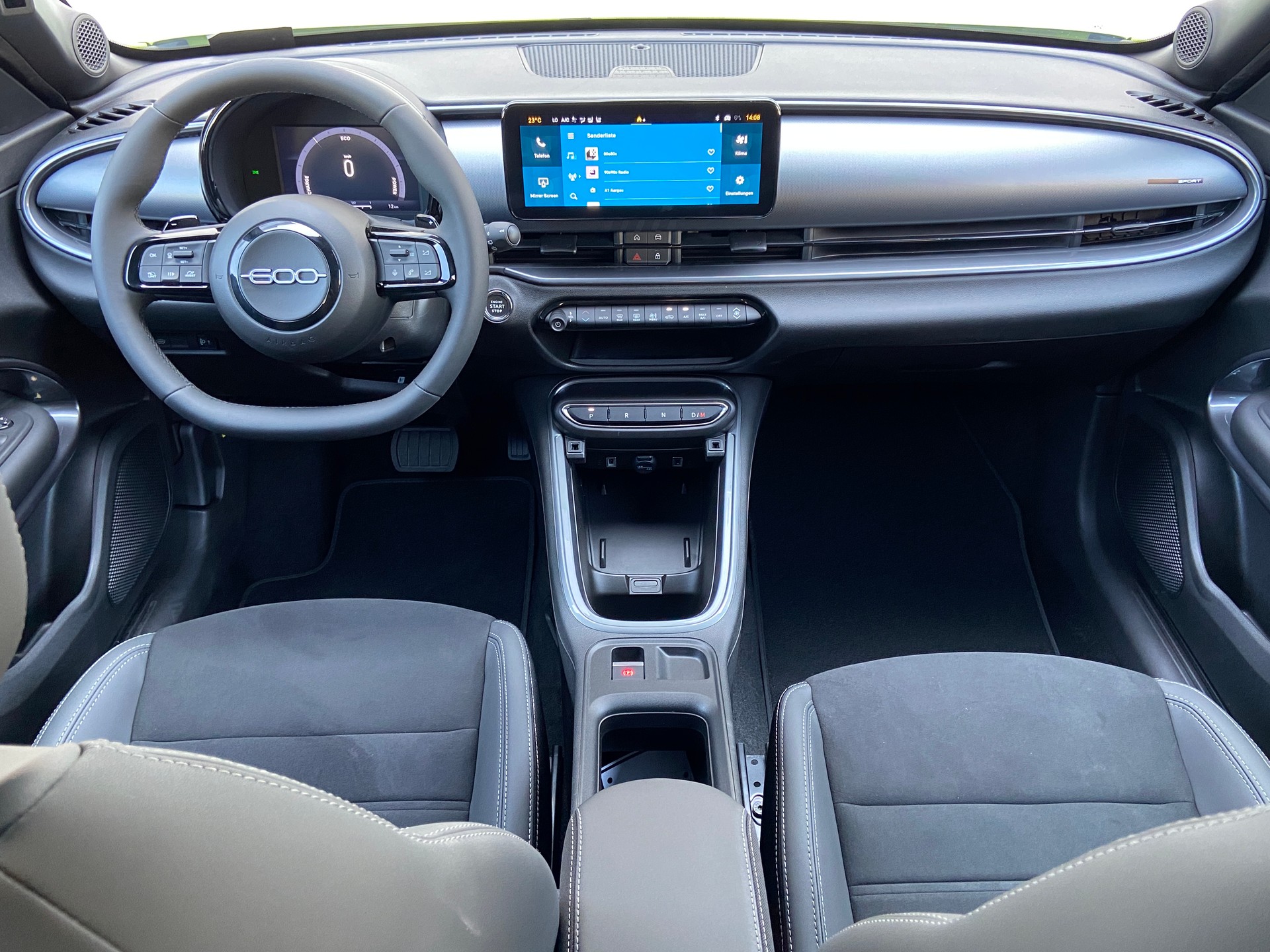 FIAT 600h Mild Hybrid Sport 145PS-showroom-element-2
