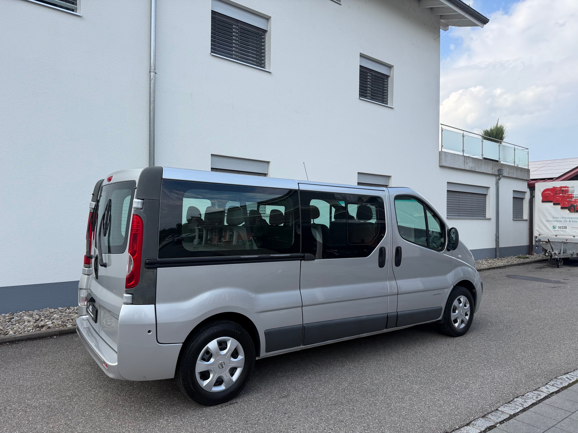 NISSAN Primastar 2.0dCi 115 L2H1 Premium 2.9t “9-Sitzer“-image-5