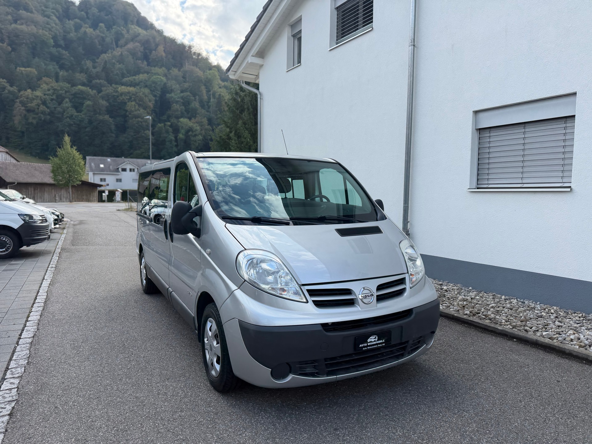 NISSAN Primastar 2.0dCi 115 L2H1 Premium 2.9t “9-Sitzer“-showroom-element-1