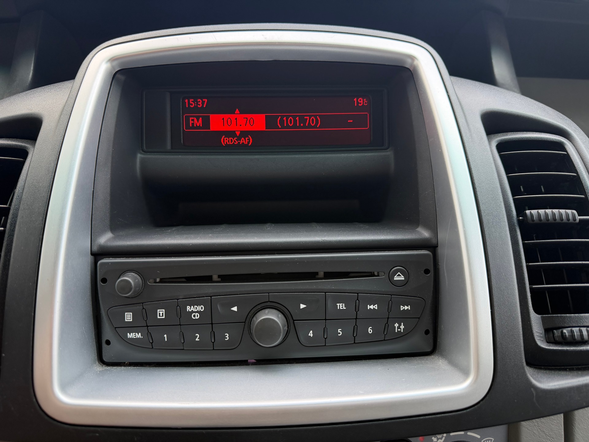 NISSAN Primastar 2.0dCi 115 L2H1 Premium 2.9t “9-Sitzer“-image-23