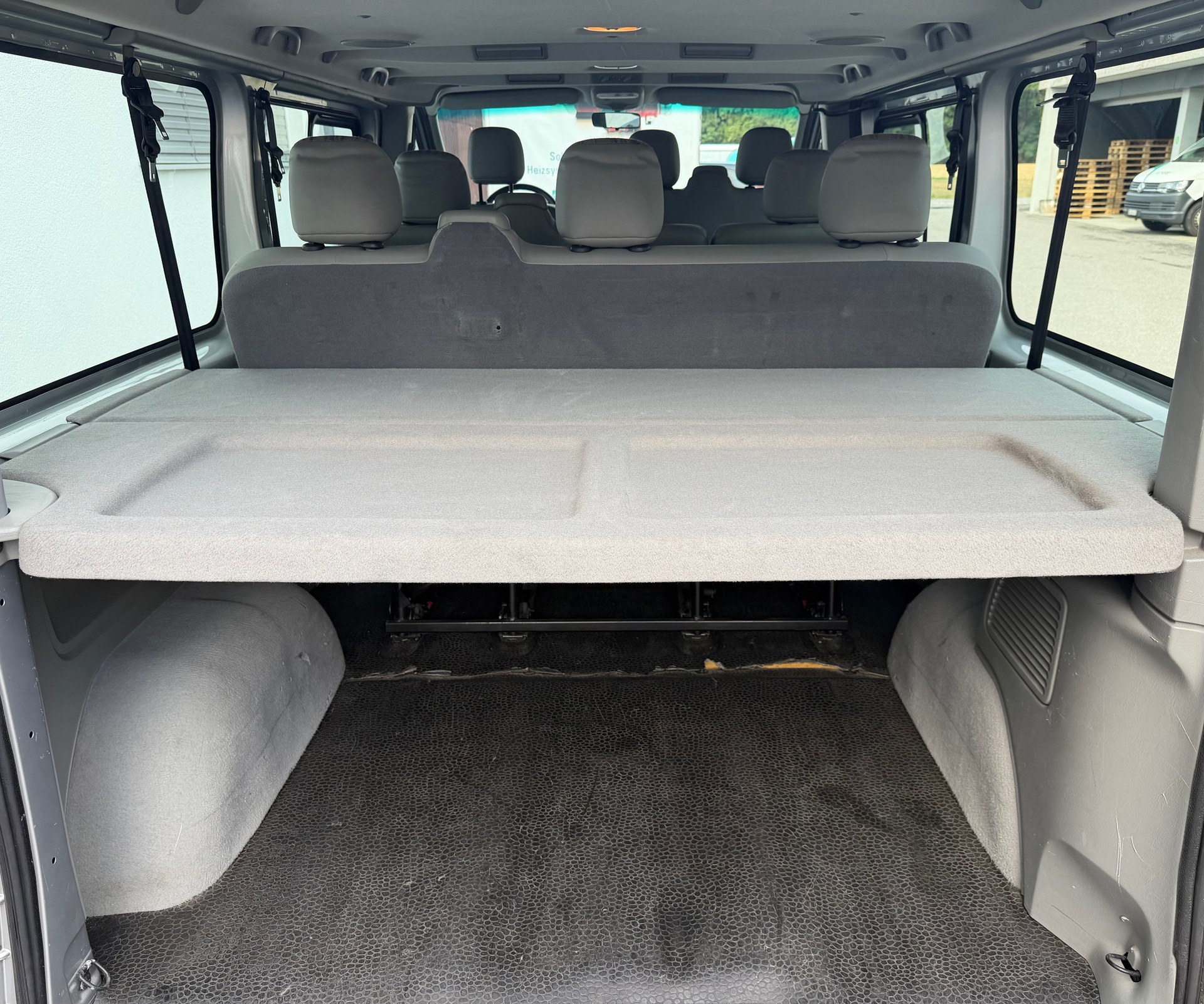 NISSAN Primastar 2.0dCi 115 L2H1 Premium 2.9t “9-Sitzer“-image-27