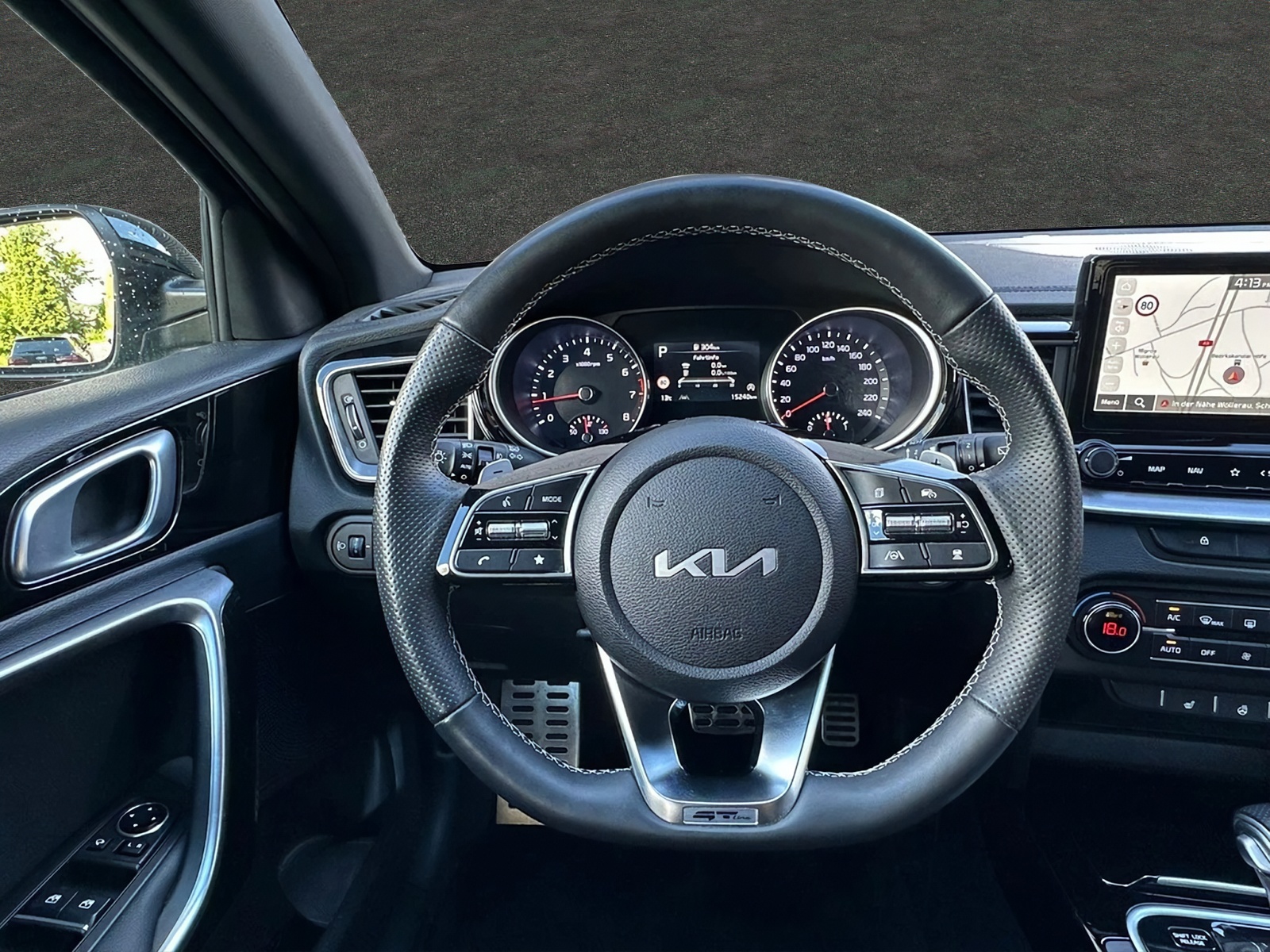 KIA ProCeed 1.5 T-GDi MHEV GT-Line DCT-image-10