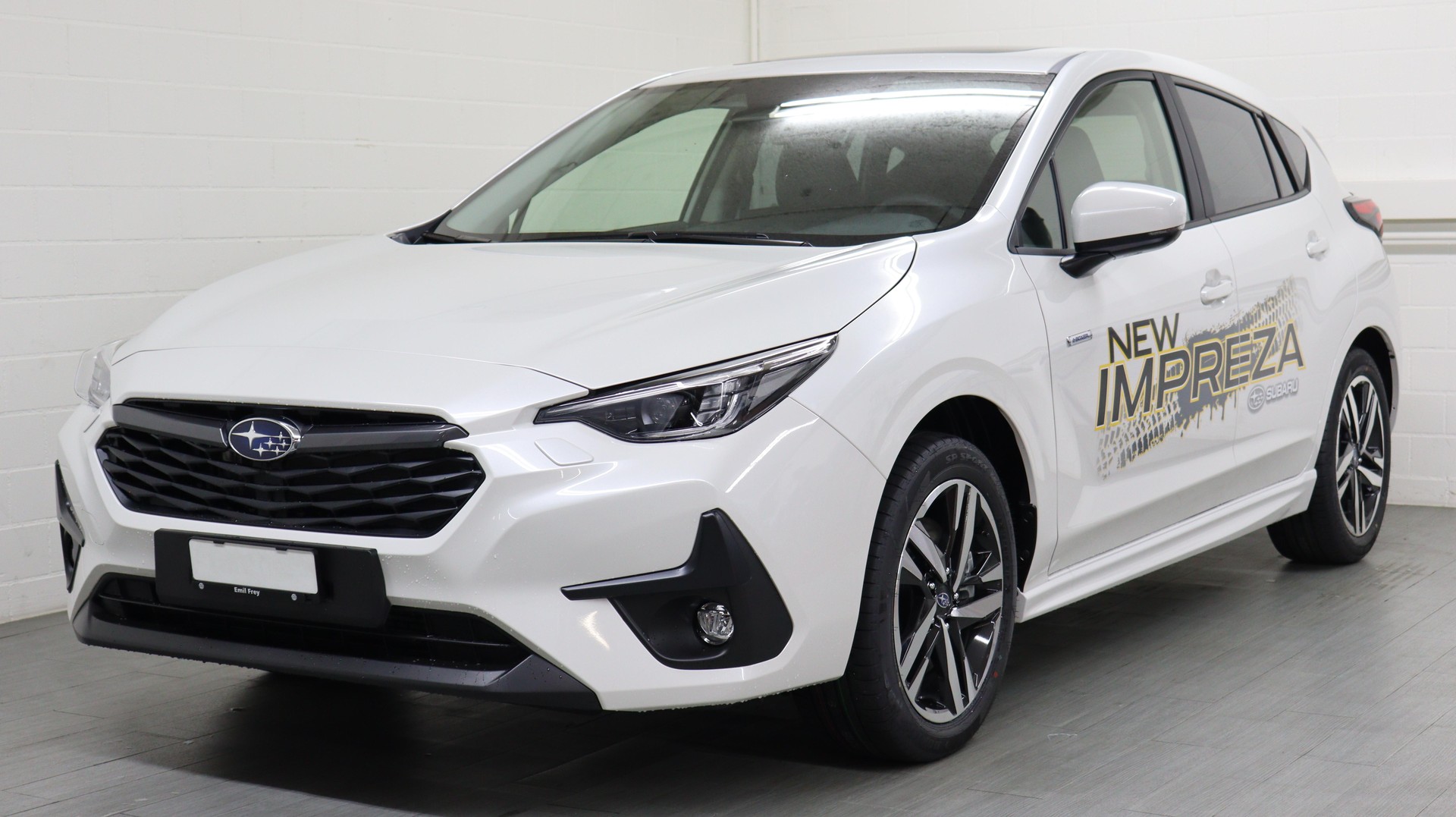SUBARU Impreza 2.0i e-Boxer Luxury-image-7