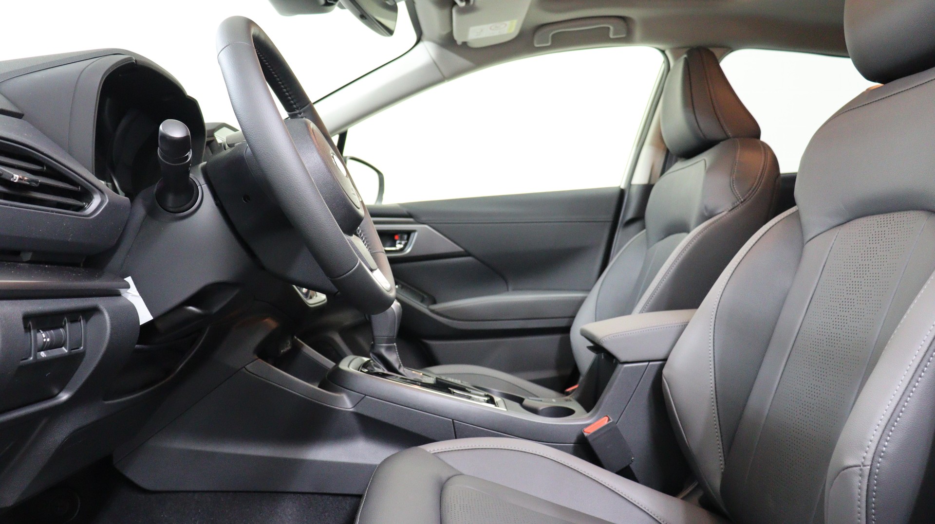 SUBARU Impreza 2.0i e-Boxer Luxury-showroom-element-1