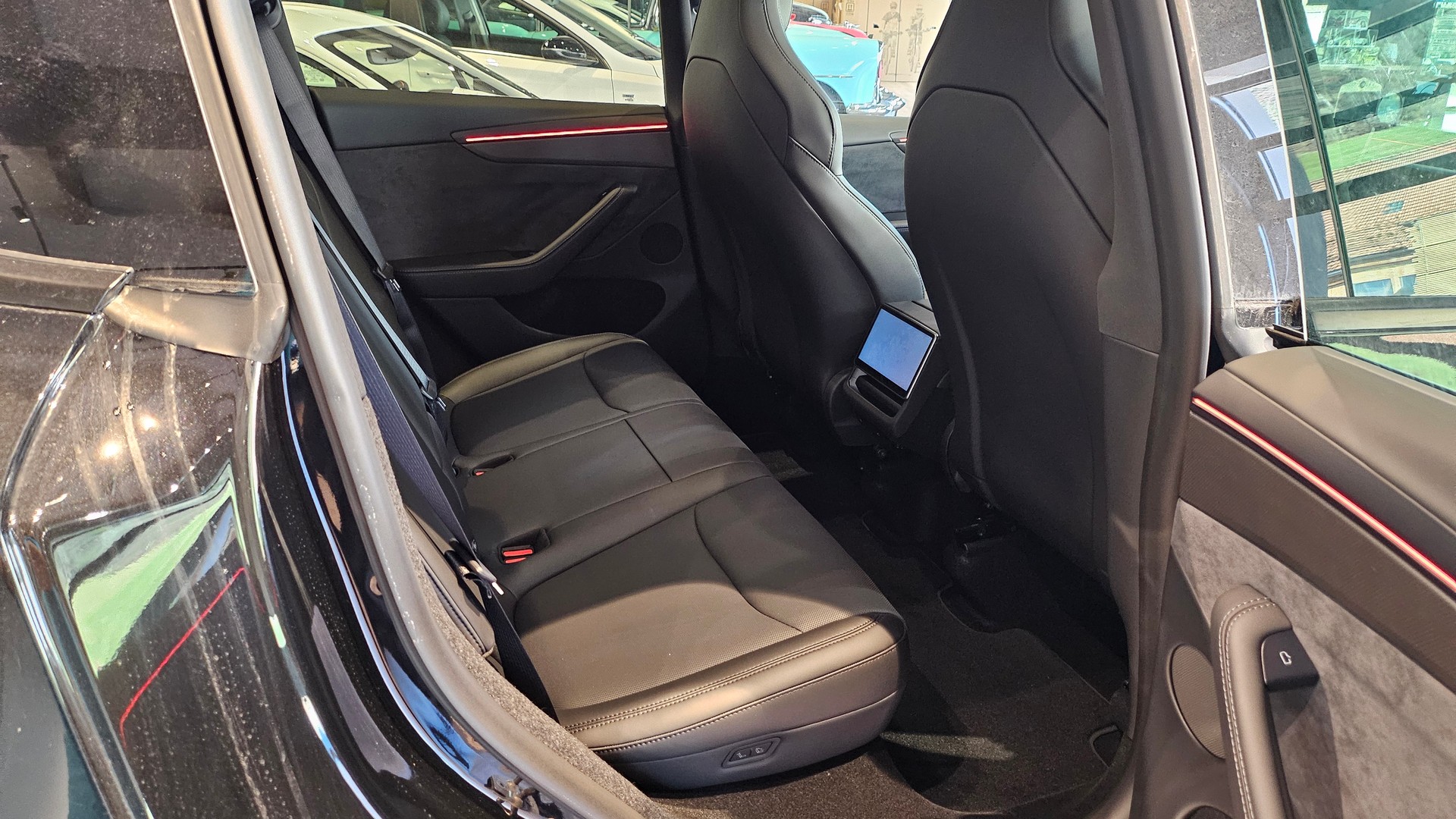 TESLA Model Y Performance AWD 🔥AHK🔥-image-19