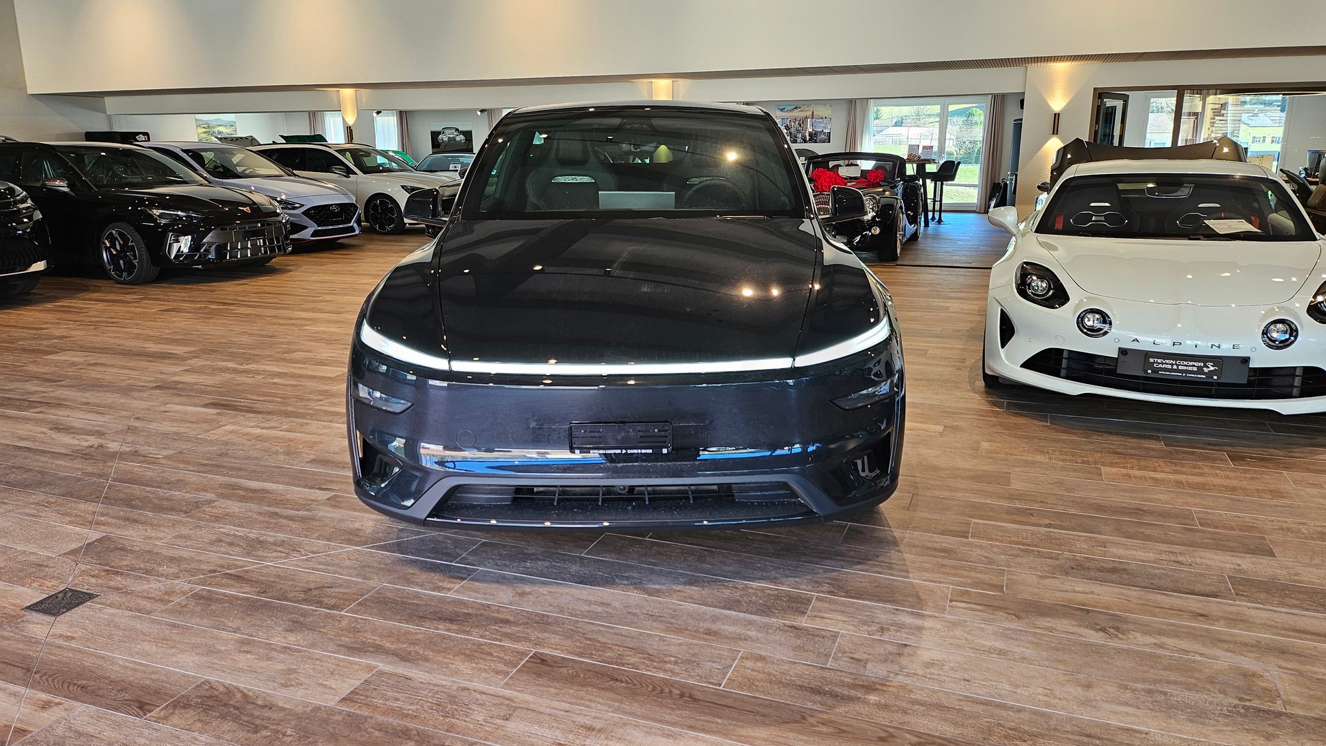 TESLA Model Y Performance AWD 🔥AHK🔥-showroom-element-2