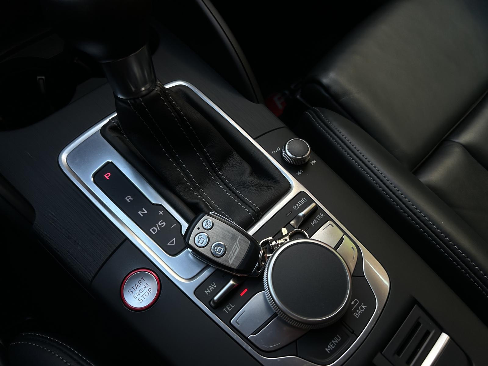 AUDI RS3 2.5 TSI quattro S-tronic-image-19