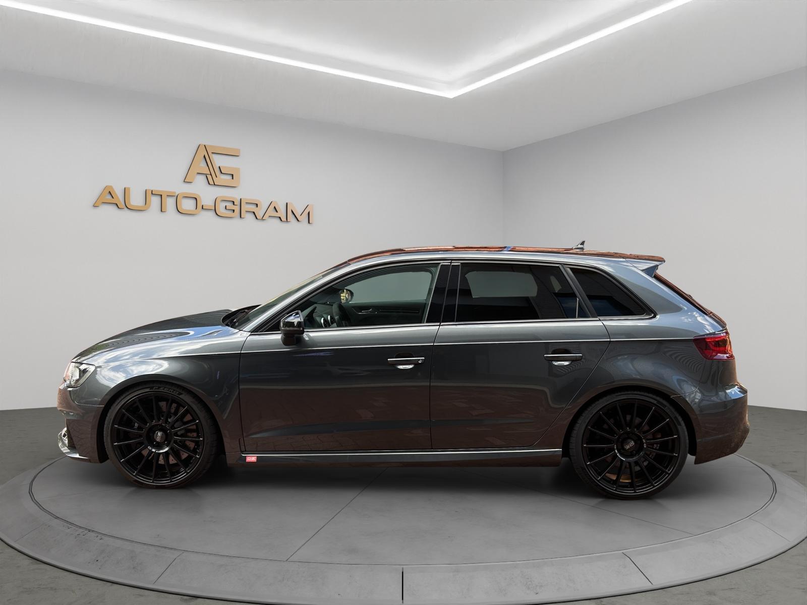 AUDI RS3 2.5 TSI quattro S-tronic-showroom-element-1