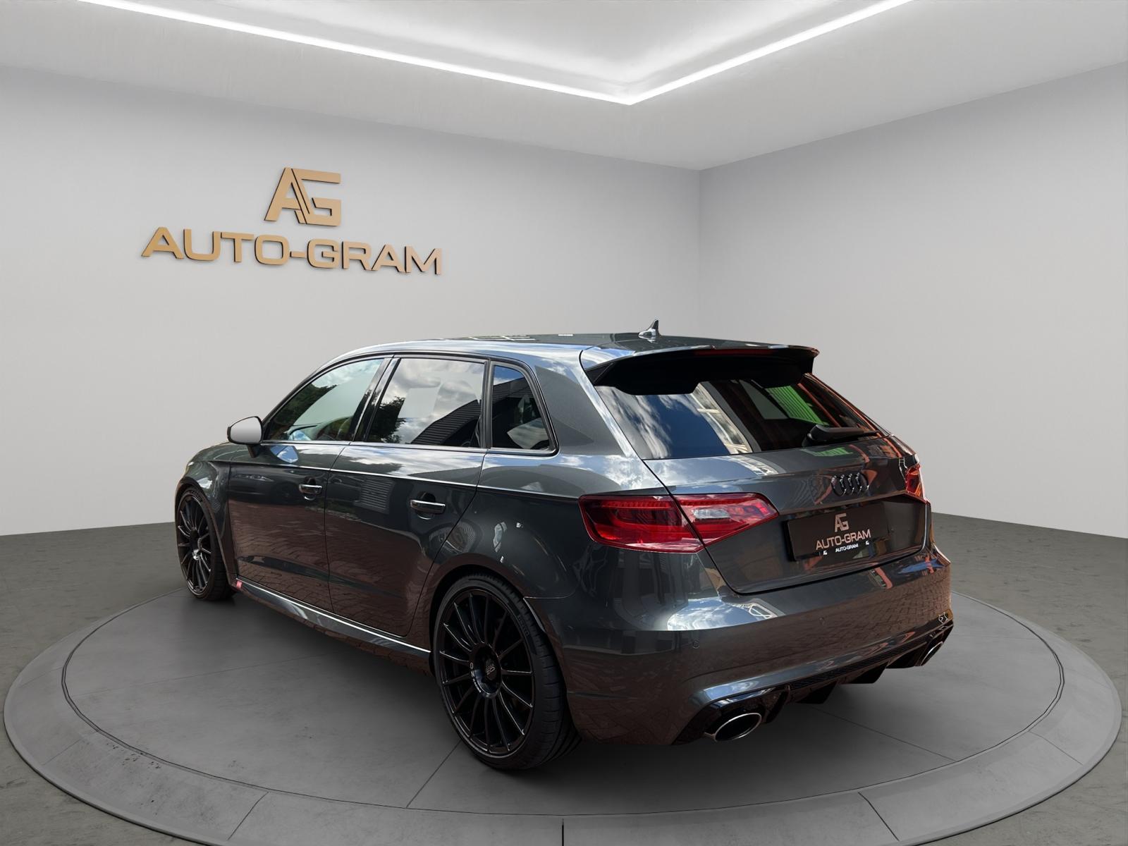 AUDI RS3 2.5 TSI quattro S-tronic-showroom-element-2