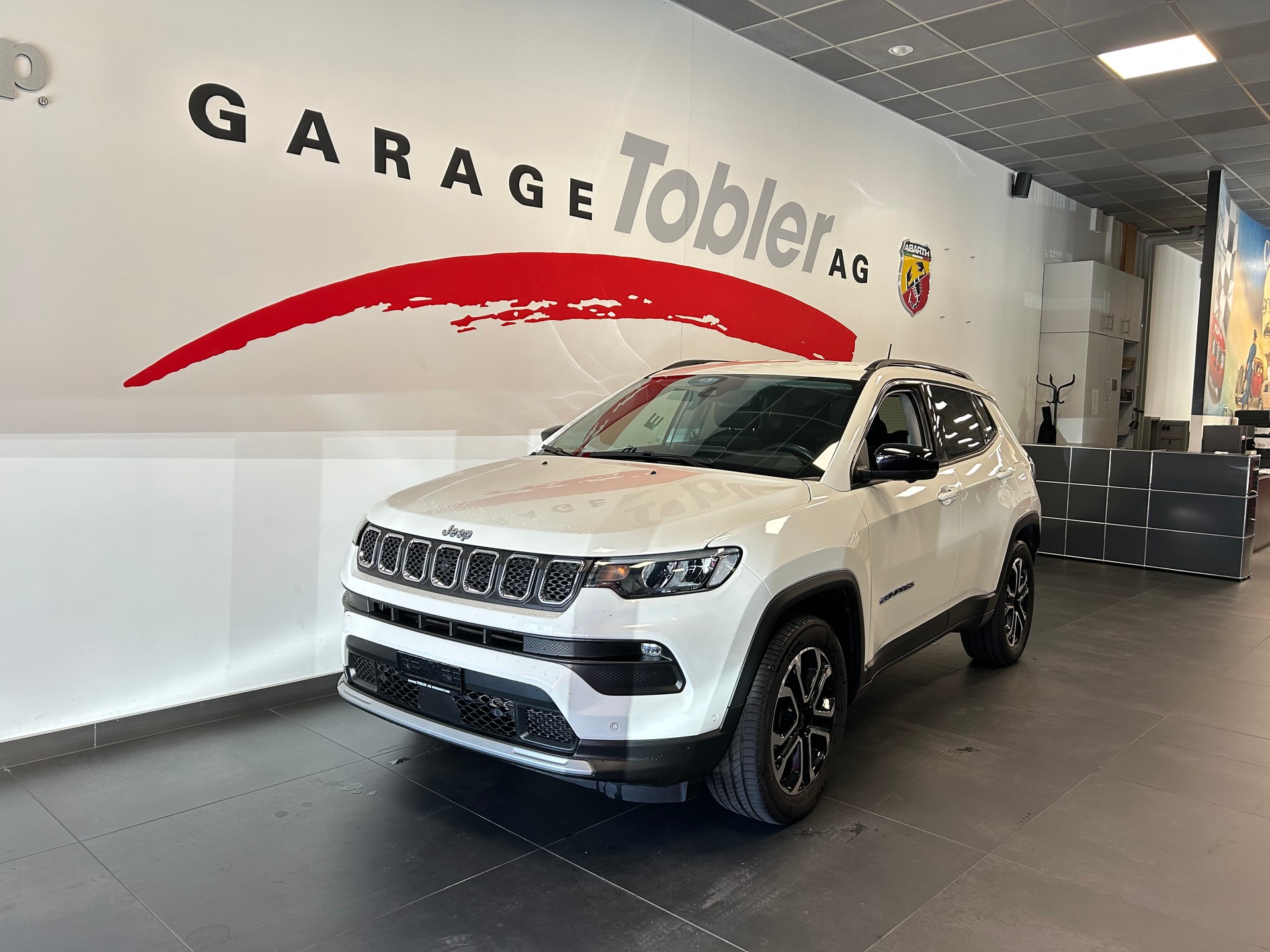 JEEP Compass 1.3 T PHEV Swiss Limited Plus AWD-showroom-element-1