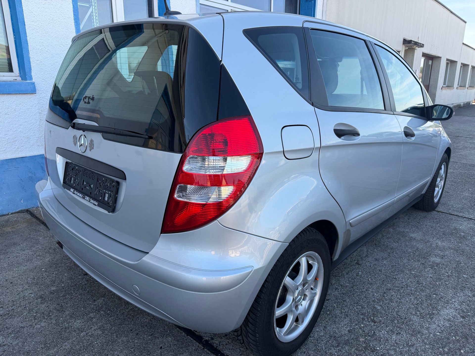 MERCEDES-BENZ A 150 Classic Edition-image-2