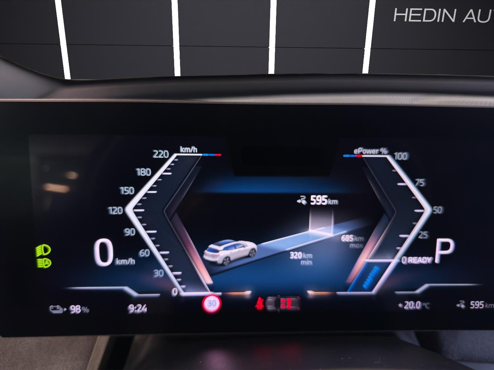 BMW iX xDrive60-image-19